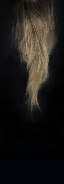 The Hair of an Adult Woman Grows 13cm Per Annum